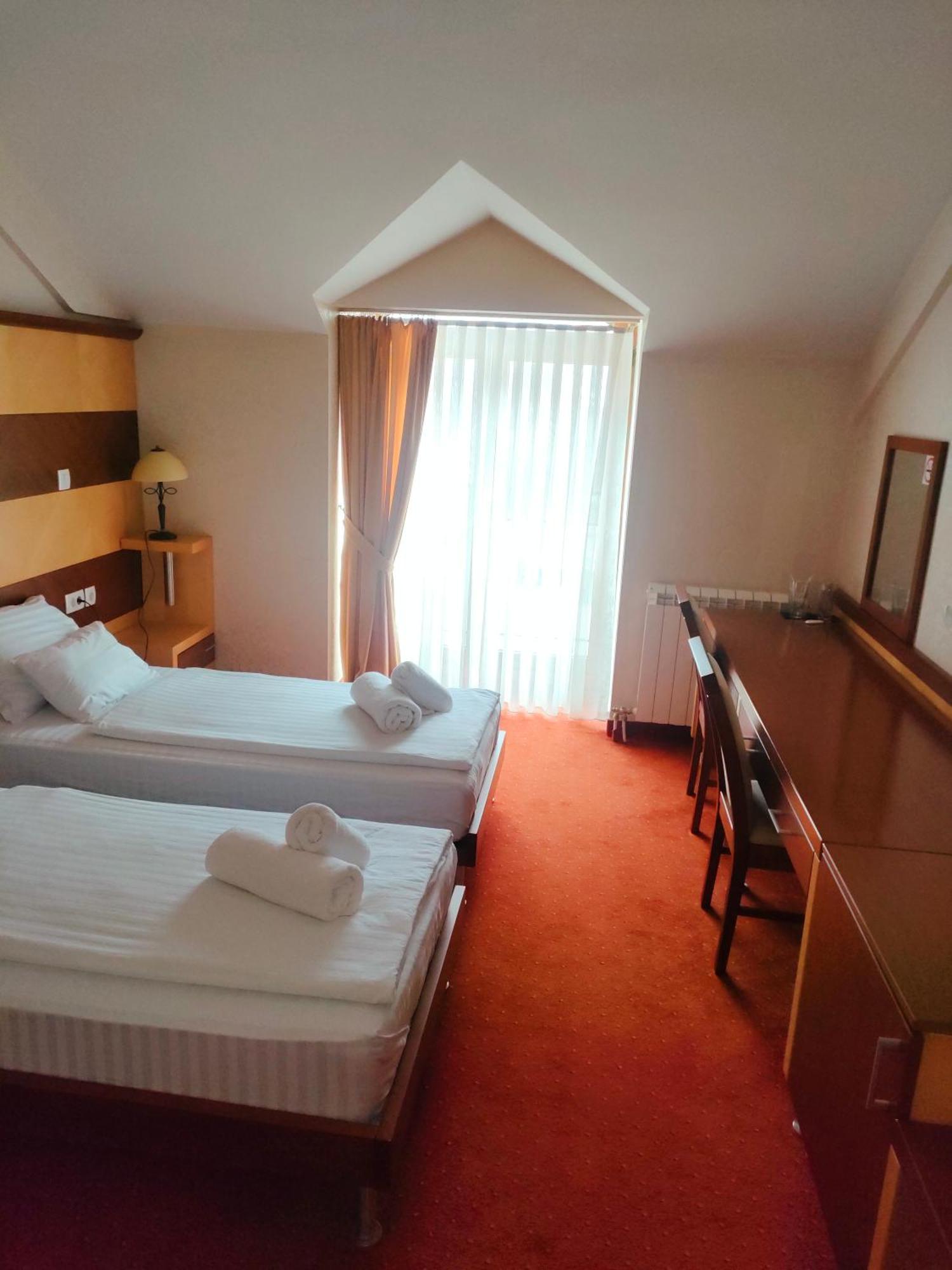 Hotel Marshal Nikšić Eksteriør billede