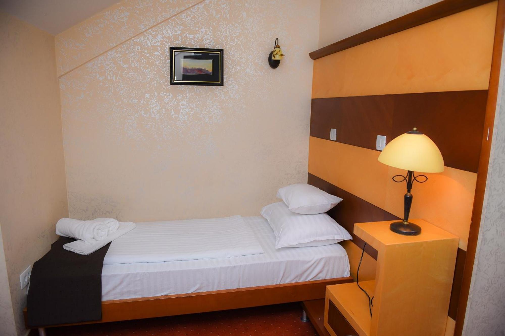 Hotel Marshal Nikšić Eksteriør billede